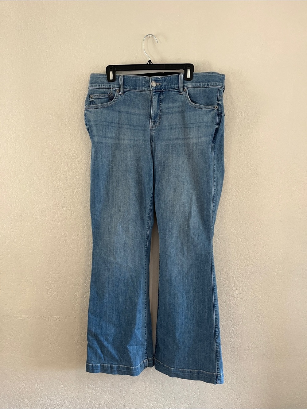 torrid Medium Blue Flared Jeans 18T